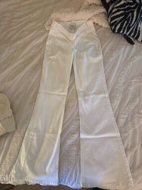 Urban Outfitters BDG V waist flare low rise jeans - 29